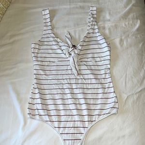 Lulus tie front body suit